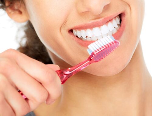 Diş Temizliğinde Yapılan 10 Yanlış